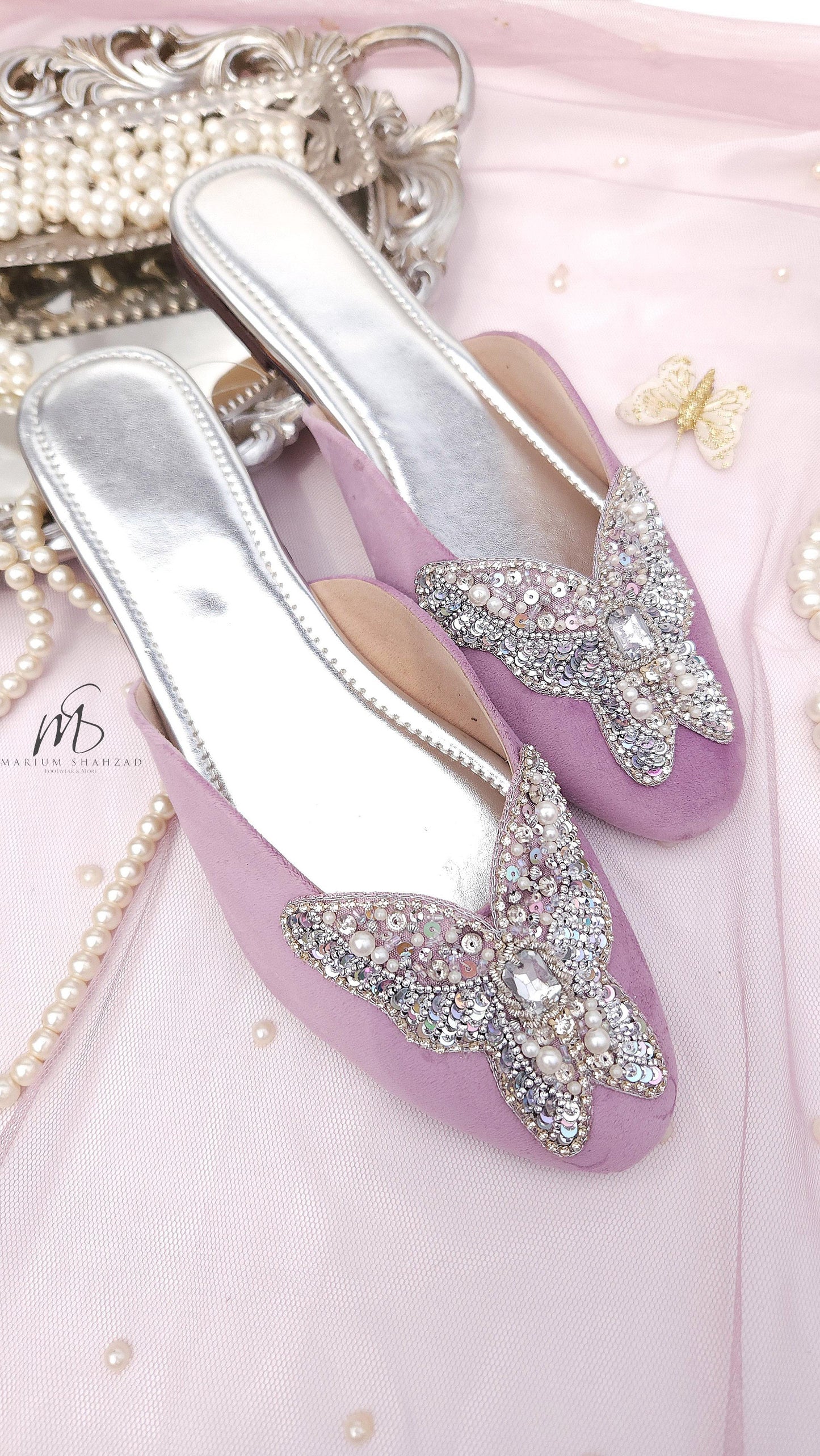 Scarlet Mules